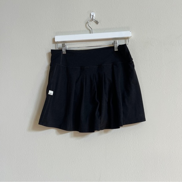 Vuori Performance Skirt Black Heather Size Large Skirt - Picture 3 of 4